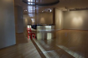 StateIll BuildingredChair-1